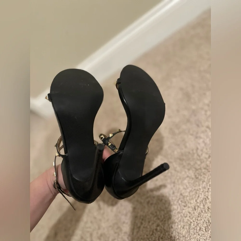 Lulus black studded heels
